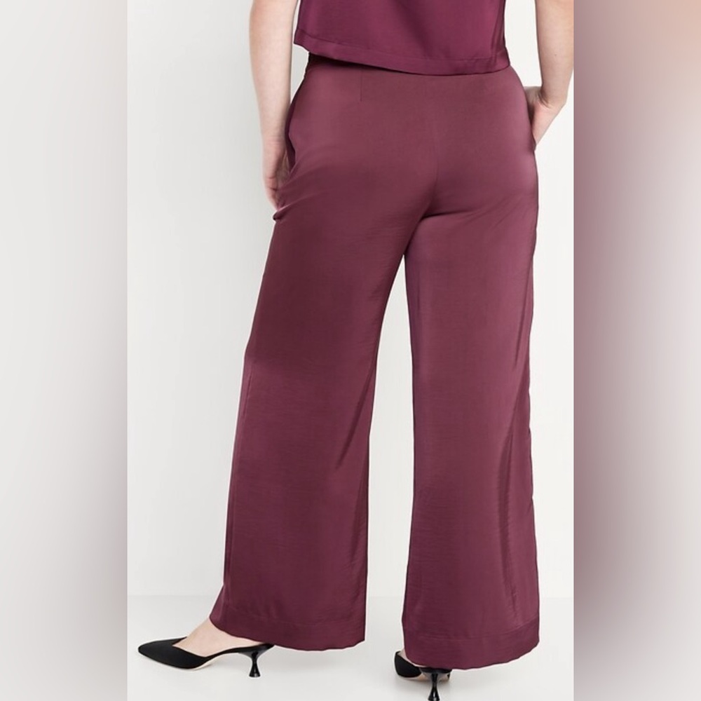 Old Navy High-Waisted Satin Super Wide-Leg
Pants